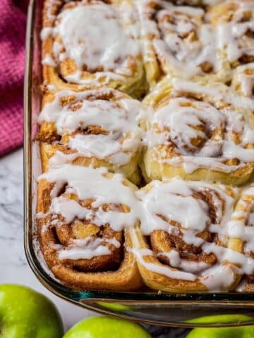Apple Crumble Cinnamon Rolls Recipe