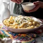 Quick and Easy Roasted Garlic Pasta with Cream Recipe
