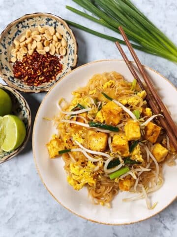 Easy Vegetarian Pad Thai Recipe