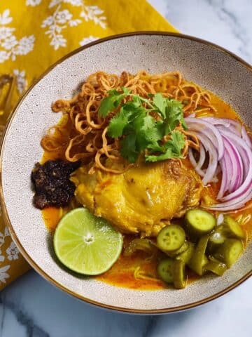 Authentic Khao Soi: Northern Thai Curry Noodle Soup Recipe