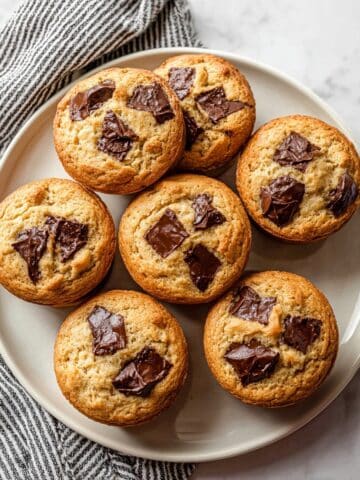Banana Oat Muffins with Dark Chocolate Chips Recipe