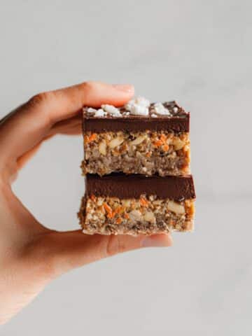 Easy Raw Vegan Carrot Cake Recipe