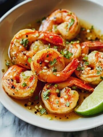 Easy Jalapeño Garlic-Butter Shrimp Recipe