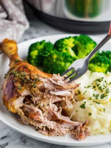 Slow Cooker Turkey Legs Recipe