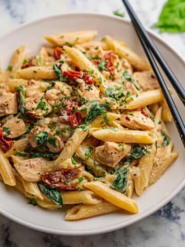 Crock Pot Creamy Chicken Pasta Recipe