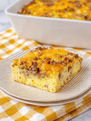 Easy Sausage Egg and Cheese Casserole for a Crowd Recipe
