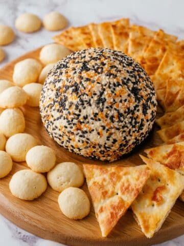 Everything Bagel Cheeseball Recipe