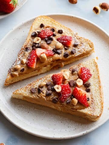 Creamy Peanut Butter and Chocolate Chip Indent Toast Recipe
