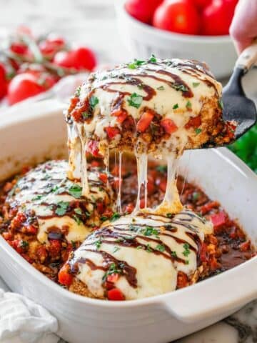 Bruschetta Chicken with Tomato, Basil, and Mozzarella Recipe