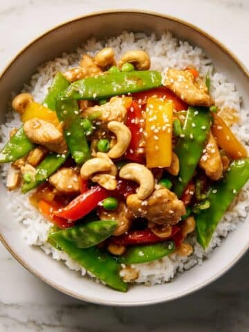 Healthy Gingered Cashew Chicken with Sugar Snap Peas Recipe