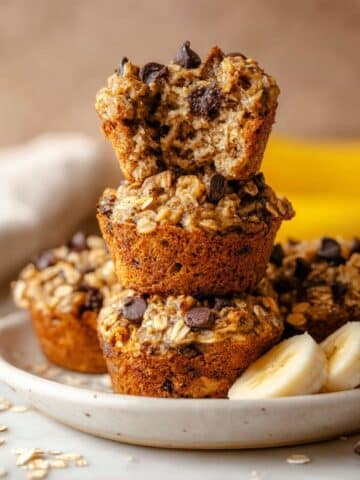 Peanut Butter Banana Baked Oatmeal Cups Recipe