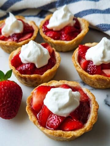 Mini Strawberry Pies Recipe