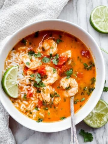 Easy Thai Shrimp Coconut Curry Soup Recipe