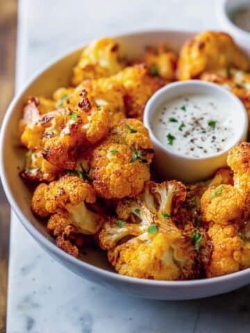 Easy Black Pepper Buffalo Cauliflower Bites with Ranch Dip Recipe