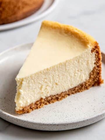 Classic Cheesecake: Water Bath vs. No-Bake Method Recipe