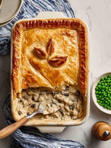 Chicken & Mushroom Pie {Easy Recipe} Recipe