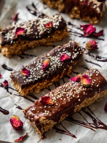 Chocolate Dipped Sesame Oatmeal Bars Recipe