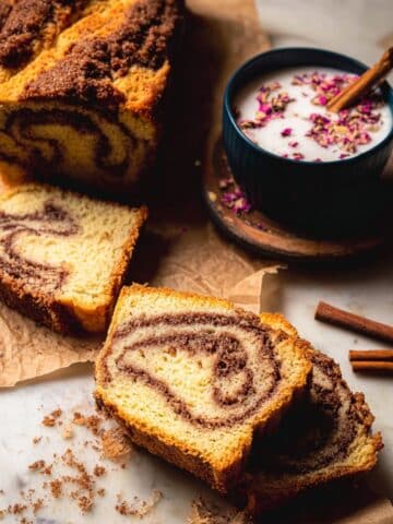 Cinnamon Crunch Swirled Coffee Cake Recipe