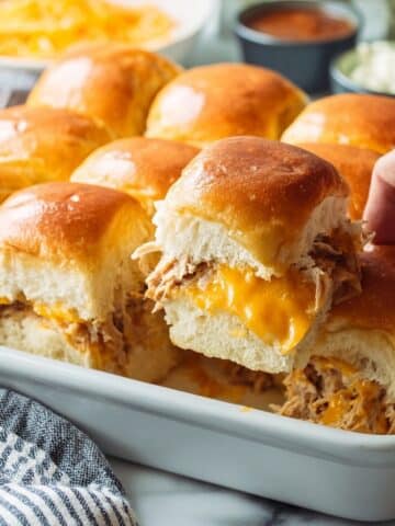 Jalapeño Popper Chicken Sliders Recipe