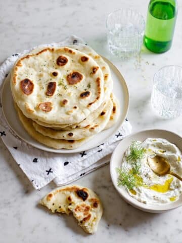 Pita Bread with Tzatziki Sauce Recipe
