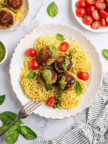 Pesto Chicken Meatballs with Pasta and Tomatoes Recipe