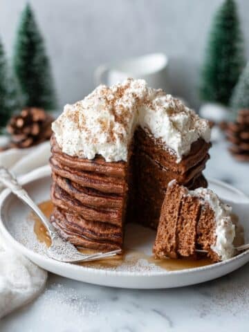 Easy Gingerbread Pancakes Recipe