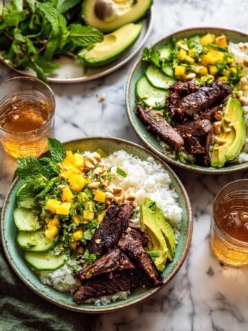 25 Minute Ginger Steak Mango Cucumber Bowls Recipe