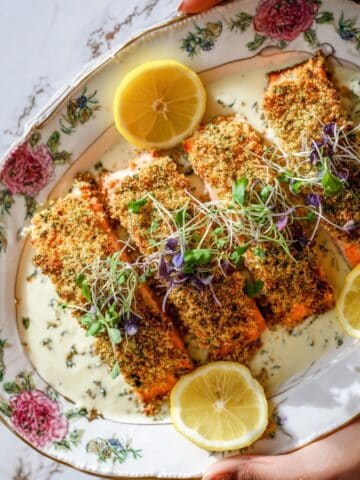 Panko Crusted Salmon with Creamy Dill Sauce Recipe