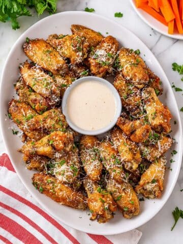 Slow Cooker Garlic Parmesan Wings Recipe