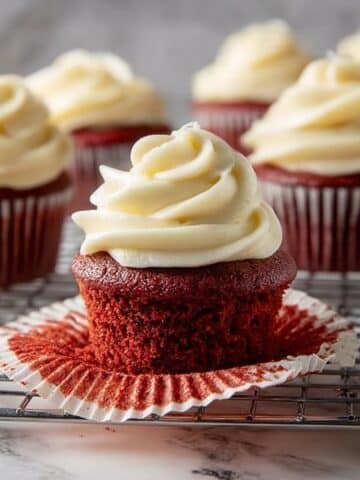 Red Velvet Cupcakes with Cream Cheese Frosting Recipe