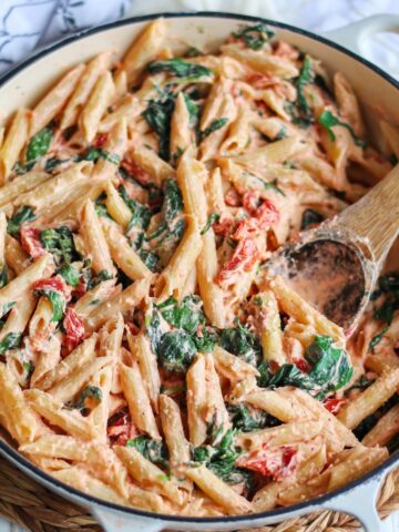 Creamy Tomato and Basil Pasta Recipe