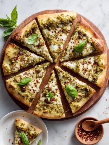 Chicken Pesto Flatbread Pizza Recipe