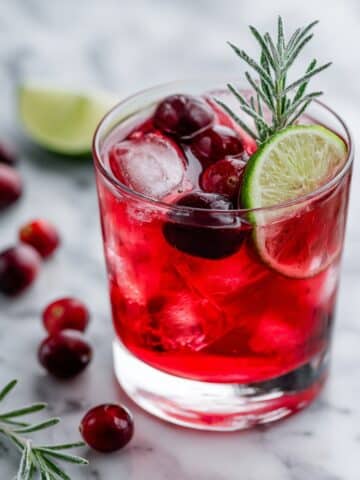 Mistletoe Cranberry Margarita Recipe