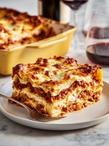 Classic Italian Sausage and Ricotta Lasagna Recipe