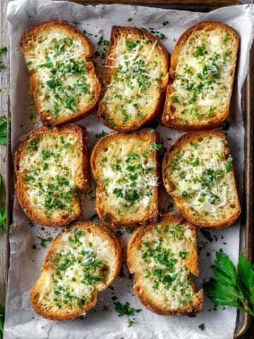 Easy Dairy-Free Vegan Garlic Toast Recipe