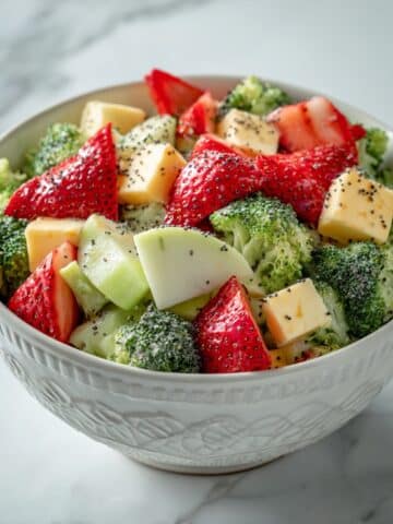 Strawberry Broccoli Salad Recipe