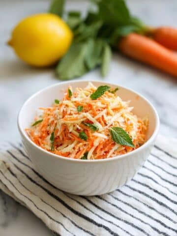 German Carrot Apple Salad (Karottensalat) Recipe