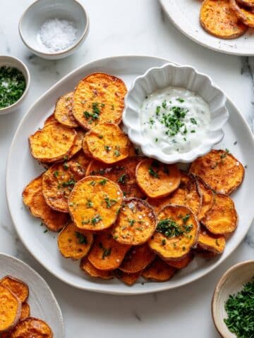 Crispy Fried Sweet Potatoes with Garlic and Paprika Recipe
