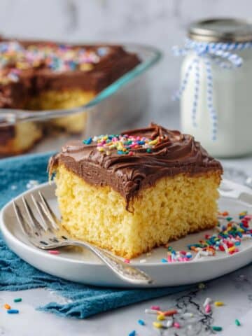 Homemade Vanilla Cake Mix {Perfect for Cakes or Cupcakes} Recipe