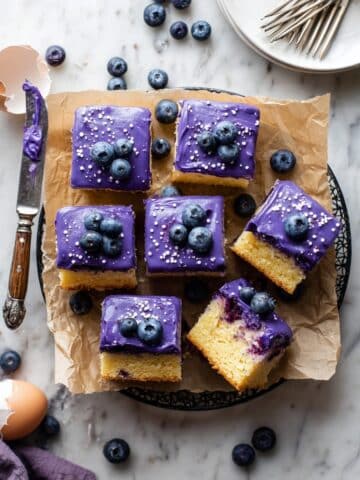 Easy Blueberry Almond Cake Recipe