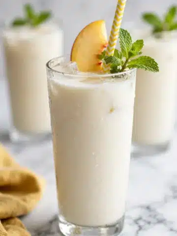 Mango Pineapple Smoothie Recipe