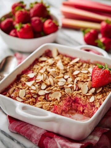 Strawberry Rhubarb Baked Oatmeal Recipe
