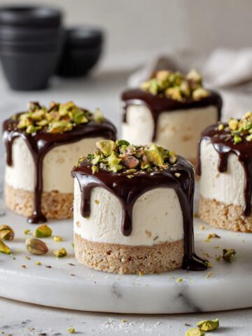 Mini Pistachio and Coffee Cheesecakes Recipe